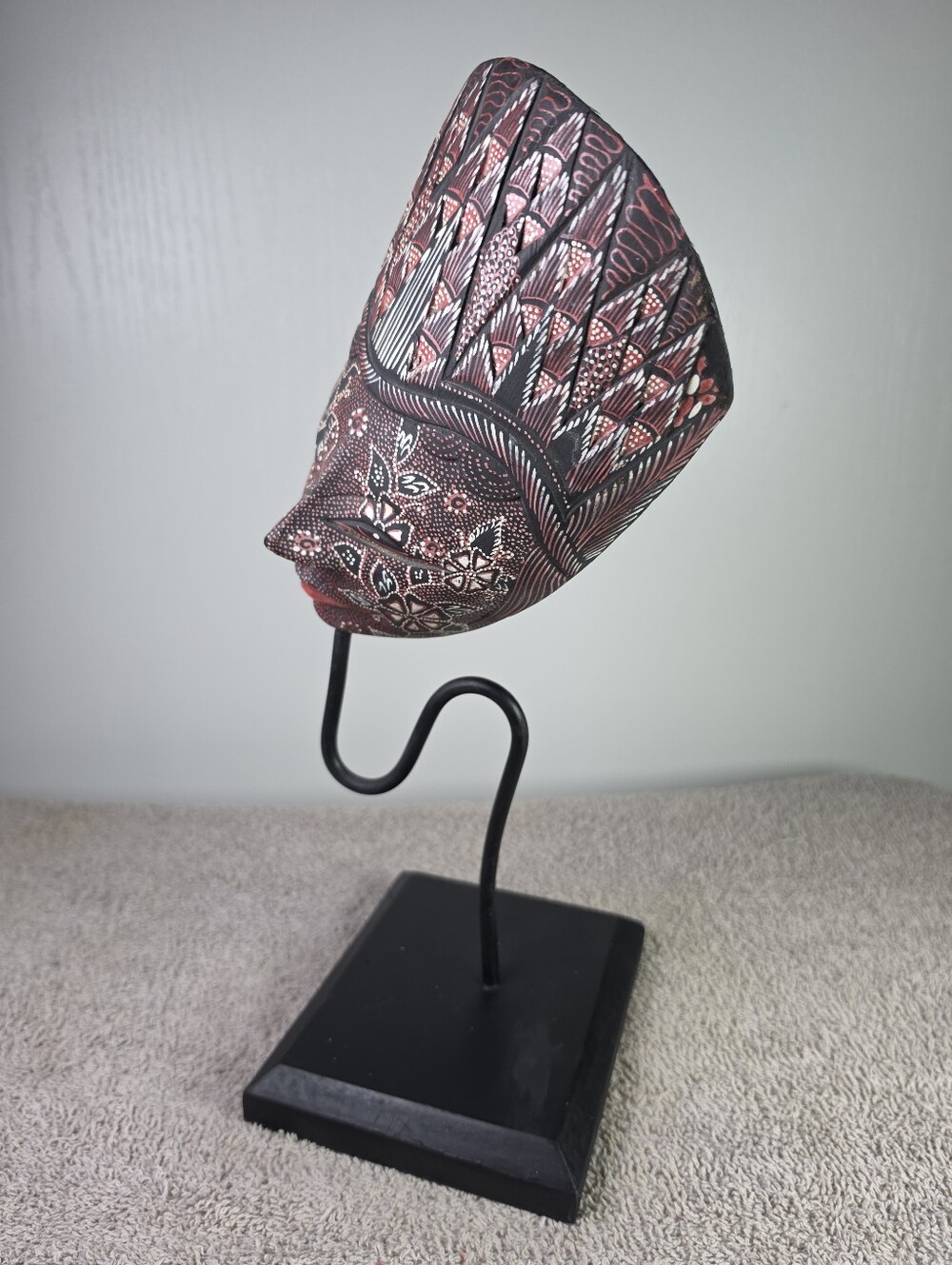 Decorative Red and Brown Hand-Painted Balinese/javanese Handcarved Batik  Mask - Picture 12 of 13